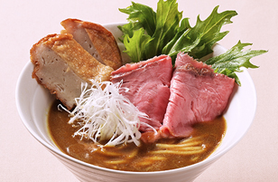 北海道美食|新千歲機埸 必食 函館 五島軒
五島咖哩烏龍麵
烤牛肉